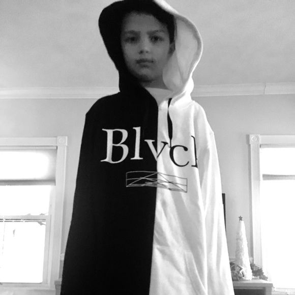 Black Scale Paradigm Hoodie NWT - Picture 2 of 2